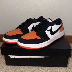 Nike low top 1s